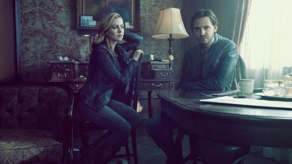 12Monkeys_Castgallery_Season2_07