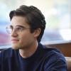 THE ASSASSINATION OF GIANNI VERSACE: AMERICAN CRIME STORY "House by the Lake" Episode 4 (Airs Wednesday, February 7, 10:00 p.m. e/p) -- Pictured: Darren Criss as Andrew Cunanan. CR: Ray Mickshaw/FX