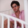 THE ASSASSINATION OF GIANNI VERSACE: AMERICAN CRIME STORY "Alone" Episode 9 (Airs Wednesday, March 21, 10:00 p.m. e/p) -- Pictured: Darren Criss as Andrew Cunanan. CR: Ray Mickshaw/FX