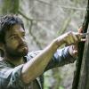 "The Oxbow" - Key Hawthorne family secrets are revealed when Garrett is forced to reflect on his 14 years of solitude in the woods.  Also, Alison turns the screws on a local reporter, with shocking results, on AMERICAN GOTHIC, Wednesday, August 17 (10:00-11:00 PM, ET/PT), on the CBS Television Network. Pictured: Antony Starr as Garrett Hawthorne.  Photo:  Iden Ford/CBS ÃÂ©2016 CBS Broadcasting, Inc. All Rights Reserved.