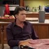 ANGER MANAGEMENT: Episode 1 (airing June 28, 9:00PM ET/PT) : Charlie Sheen in ANGER MANAGEMENT. CR: Greg Gayne / FX.