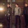 Arrow -- "Sins of the Father" -- Image AR413b_0007b.jpg -- Pictured (L-R): John Barrowman as Malcolm Merlyn, Stephen Amell as Oliver Queen, and David Ramsey as John Diggle -- Photo: Dean Buscher/ The CW -- ÃÂ© 2016 The CW Network, LLC. All Rights Reserved.