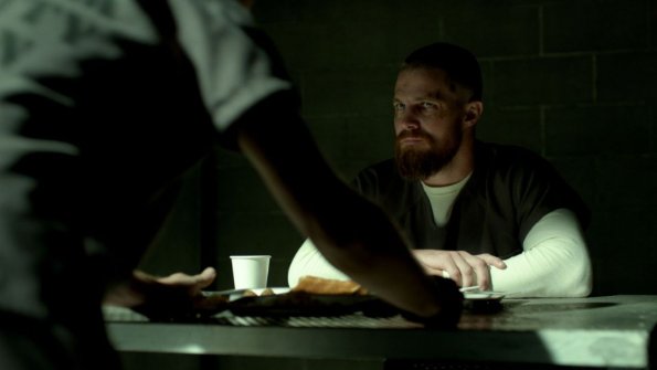 Arrow -- "The Slabside Redemption" -- Image Number: Arrow_707_Still_01_111918 -- Pictured: Stephen Amell as Oliver Queen/Green Arrow -- Photo: The CW -- ÃÂ© 2018 The CW Network, LLC. All Rights Reserved.