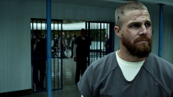 Arrow -- "The Slabside Redemption" -- Image Number: Arrow_707_Still_05_111918 -- Pictured: Stephen Amell as Oliver Queen/Green Arrow (far right) -- Photo: The CW -- ÃÂ© 2018 The CW Network, LLC. All Rights Reserved.
