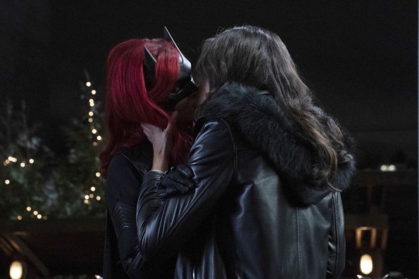 114_batwoman_photo09