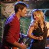 BEN AND KATE: Kate (Dakota Johnson, R) performs with Will's (guest star Geoff Stults, L) band, ZZ Scott, in the &quot;Guitar Face&quot; episode of BEN AND KATE airing Tuesday, Nov. 27 (8:30-9:00 PM ET/PT) on FOX. &#xa9;2012 Fox Broadcasting Co. Cr: Jennifer Clasen/FOX