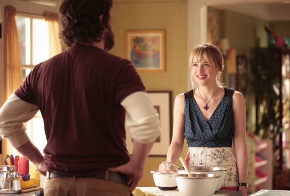 BEN AND KATE: Kate (Dakota Johnson, R) has a date with Lance (Luka Jones, L) in the &quot;Bake Off&quot; episode of BEN AND KATE airing Tuesday, Jan. 22 (8:30-9:00 PM ET/PT) on FOX. &#xa9;2013 Fox Broadcasting Co. Cr: Jennifer Clasen/FOX