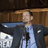 Penn Jillette as the Celebrity Host in Billions (Season 1, Episode 2). - Photo:  Jeff Neumann/SHOWTIME - Photo ID:  Billions_102_2333.R