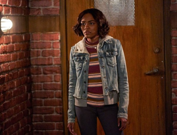 214_black-lightning_photo04