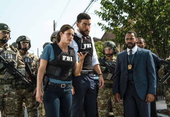 ÃÂCrossfireÃÂ ÃÂ Special Agents Maggie Bell and OA Zidan rush to track down an active sniper with an elusive motive as the body count continues to rise, on FBI, Tuesday, Oct. 16 (9:00-10:00 PM, ET/PT) on the CBS Television Network. Pictured: Missy Peregrym, Zeeko Zaki. Photo: Michael Parmelee/CBS ÃÂ©2018 CBS Broadcasting, Inc. All Rights Reserved