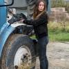 Alycia Debnam-Carey as Alicia Clark - Fear the Walking Dead _ Season 4, Episode 3 - Photo Credit: Richard Foreman, Jr/AMC