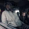  Daryl "Chill' Mitchell as Wendell, Aaron Stanford as Jim, Mo Collins as Sarah  - Fear the Walking Dead _ Season 4, Episode 14 - Photo Credit: Ryan Green/AMC