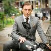 INSTINCT, a new drama starring Alan Cumming, Bojana Novakovic, Daniel Ings, Naveen Andrews and Sharon Leal, premieres Sunday, March 11 (8:00-9:00 PM, ET/PT) on the CBS Television Network. Alan Cumming stars as Dr. Dylan Reinhart, a gifted author, university professor and former CIA operative who is lured back to his old life by NYPD Detective Lizzie Needham (Bojana Novakovic) to help her stop a serial killer who is using Dylan\'s first book as a tutorial. Pictured Alan Cumming as Dr. Dylan Reinhart,  Photo: Jeff Neira/CBS  ÃÂ©2017 CBS Broadcasting, Inc. All Rights Reserved