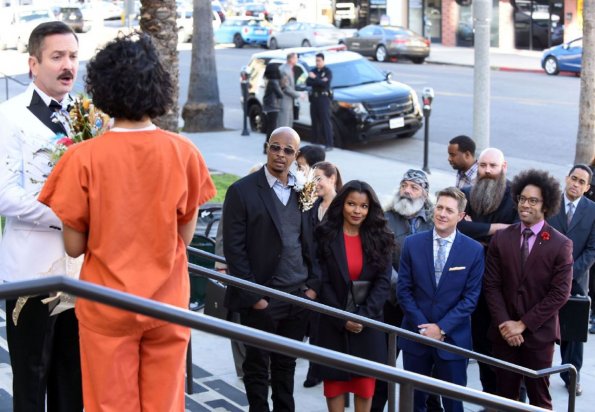 LETHAL WEAPON: L-R: Guest stars Thomas Lennon and Shakira Barrera, and Damon Wayans, Keesha Sharp, Kevin Rahm and Johnathan Fernandez in the "Leo Getz Hitched" episode of LETHAL WEAPON airing Tuesday, April 17 (8:00-9:00 PM ET/PT) on FOX. ©2018 Fox Broadcasting Co. CR: Ray Mickshaw/FOX LETHAL WEAPON: L-R: Guest stars Thomas Lennon and Shakira Barrera, and Damon Wayans, Keesha Sharp, Kevin Rahm and Johnathan Fernandez in the "Leo Getz Hitched" episode of LETHAL WEAPON airing Tuesday, April 17 (8:00-9:00 PM ET/PT) on FOX. ©2018 Fox Broadcasting Co. CR: Ray Mickshaw/FOX