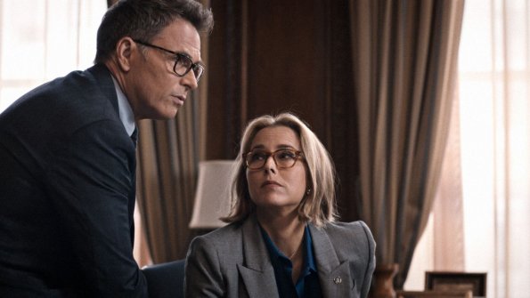 "Loophole" -- Henry disagrees with the President and Elizabeth when they refuse to negotiate with terrorists for the release of an American CIA agent who was captured by the Taliban in Afghanistan. Also, Elizabeth tries to be supportive of Stevie who is going through a difficult time, on MADAM SECRETARY, Sunday, Nov. 12 (10:00-11:00 PM, ET/PT) on the CBS Television Network. Pictured (l-r) Tim Daly as Henry McCord and Téa Leoni as Elizabeth McCord Photo: Best Possible Screen Grab/CBS é2017 CBS Broadcasting, Inc. All Rights Reserved "Loophole" -- Henry disagrees with the President and Elizabeth when they refuse to negotiate with terrorists for the release of an American CIA agent who was captured by the Taliban in Afghanistan. Also, Elizabeth tries to be supportive of Stevie who is going through a difficult time, on MADAM SECRETARY, Sunday, Nov. 12 (10:00-11:00 PM, ET/PT) on the CBS Television Network. Pictured (l-r) Tim Daly as Henry McCord and Téa Leoni as Elizabeth McCord Photo: Best Possible Screen Grab/CBS é2017 CBS Broadcasting, Inc. All Rights Reserved