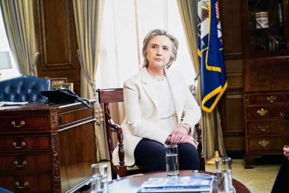 "E Pluribus Unum"-- Former Secretaries of State Hillary Clinton, General Colin Powell and Madeleine Albright joined TÃÂ©a Leoni on set at Madam Secretary. In this upcoming episode, Secretary of State Elizabeth McCord turns to the former Secretaries of State to ask their advice on how to respond to a delicate situation, in the fifth season premiere of MADAM SECRETARY, Sunday, October 7 (10:00-11:00 PM ET/PT) on the CBS Television Network. Pictured: Hillary Clinton. Photo: David M. Russell/CBSÃÂ©2018 CBS Broadcasting, Inc. All Rights Reserved