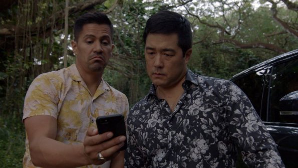 "A Kiss Before Dying" - When the Dobermans dig up what appears to be a human bone, Magnum and Higgins assist Katsumoto investigate the murder of his former mentor, on MAGNUM P.I., Monday, March 11 (9:00-10:00 PM, ET/PT) on the CBS Television Network.  Roger E. Mosley, who portrayed T.C. on the original "Magnum, P.I.," guest stars as Booky, a Vietnam veteran and barber who offers sage advice and a great haircut. Pictured L-R: Jay Hernandez as Thomas Magnum and Tim Kang as Det. Gordon Katsumoto Photo: CBS ÃÂ©2019 CBS Broadcasting, Inc. All Rights Reserved