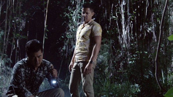 "A Kiss Before Dying" - When the Dobermans dig up what appears to be a human bone, Magnum and Higgins assist Katsumoto investigate the murder of his former mentor, on MAGNUM P.I., Monday, March 11 (9:00-10:00 PM, ET/PT) on the CBS Television Network.  Roger E. Mosley, who portrayed T.C. on the original "Magnum, P.I.," guest stars as Booky, a Vietnam veteran and barber who offers sage advice and a great haircut. Pictured L-R: Tim Kang as Det. Gordon Katsumoto and Jay Hernandez as Thomas Magnum Photo: CBS ÃÂ©2019 CBS Broadcasting, Inc. All Rights Reserved