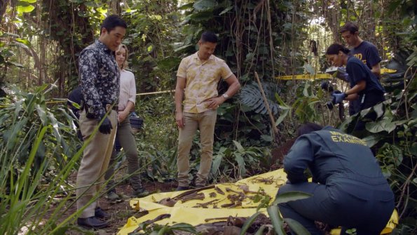 "A Kiss Before Dying" - When the Dobermans dig up what appears to be a human bone, Magnum and Higgins assist Katsumoto investigate the murder of his former mentor, on MAGNUM P.I., Monday, March 11 (9:00-10:00 PM, ET/PT) on the CBS Television Network.  Roger E. Mosley, who portrayed T.C. on the original "Magnum, P.I.," guest stars as Booky, a Vietnam veteran and barber who offers sage advice and a great haircut. Pictured L-R: Tim Kang as Det. Gordon Katsumoto, Perdita Weeks as Juliet Higgins, and Jay Hernandez as Thomas Magnum Photo: CBS ÃÂ©2019 CBS Broadcasting, Inc. All Rights Reserved