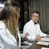 Betty Gilpin as Nancy and Michael Sheen as Dr. William Masters in Masters of Sex (season 4, episode 2) - Photo: Warren Feldman/SHOWTIME - Photo ID: MastersofSex_402_0990