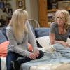 "Mozzarella Sticks and a Gay Piano Bar" -- Christy (Anna Faris, left) offers advice to Jodi (Emily Osment, right), on MOM, Thursday, November 19 (9:00-9:30 PM ET/PT) on the CBS Television Network.Photo: Darren Michaels/Warner Bros. Entertainment Inc. ÃÂ© 2015 WBEI. All rights reserved.