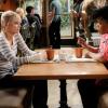 "Spaghetti Sauce and a Dumpster Fire" -- Christy considers getting a new sponsor, Nora (Yvette Nicole Brown), after witnessing Marjorie have a major meltdown in a grocery store, and Bonnie tries her hand at being a supportive friend, on MOM, Thursday, April 19 (9:01-9:30 PM, ET/PT) on the CBS Television Network. Pictured Left to right: Anna faris as Christy and Yvette Nicole Brown as Nora. Photo: Darren Michaels/Warner Bros. Entertainment Inc. ÃÂ© 2018 WBEI. All rights reserved.