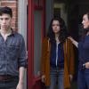 Felix (Jordan Gavaris), Sarah (Tatiana Maslany), Mrs. S (Maria Doyle Kennedy)