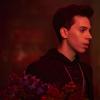 Felix (Jordan Gavaris)