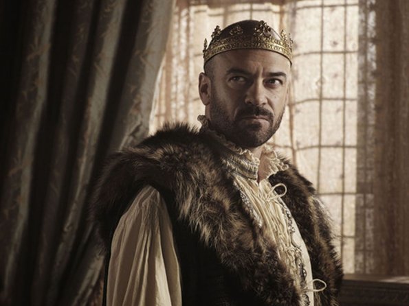 Reign -- Image Number: RE1_Gallery_KingHenry_0429ra.jpg -- Pictured: Alan Van Sprang as King Henry II -- Photo: Mathieu Young/The CW -- © 2013 The CW Network, LLC. All rights reserved.