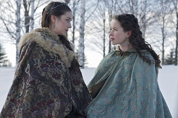 Reign -- "Tempting Fate" -- Image Number: RE217a_0193.jpg -- Pictured (L-R): Adelaide Kane as Mary, Queen of Scotland and France and Anna Popplewell as Lola -- Photo: Sven Frenzel/The CW -- ÃÂ© 2015 The CW Network, LLC. All rights reserved.