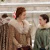 Reign -- "Clans" -- Image Number: RE316a_0085.jpg -- Pictured (L-R): Rachel Skarsten as Queen Elizabeth I and Anna Popplewell as Lola -- Photo: Ben Mark Holzberg/The CW -- ÃÂ© 2016 The CW Network, LLC. All rights reserved.