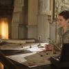 Reign -- "Blood in the Water" -- Image Number: RE415b_0365.jpg -- Pictured: Rachel Skarsten as Queen Elizabeth I -- Photo: Ben Mark Holzberg /The CW -- ÃÂ© 2017 The CW Network, LLC. All Rights Reserved
