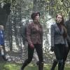 Riverdale -- "Chapter Seven: In A Lonely Place" -- Image Number: RVD107b_0069.jpg -- Pictured (L-R): Nathalie Boltt as Penelope Blossom, Madelaine Petsch as Cheryl Blossom and Barclay Hope as Cliff Blossom -- Photo: Katie Yu/The CW -- ÃÂ© 2017 The CW Network. All Rights Reserved