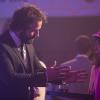 Peter Cambor as Milo and Jen Tullock as Eraser Girl in Roadies (season 1, episode 9). - Photo: Neal Preston/SHOWTIME - Photo ID: Roadies_109_0459