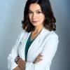 Julia-Taylor-Ross-as-Maggie-Lin-Saving-Hope-S4