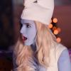 SCREAM QUEENS: Emma Roberts in the all-new “Halloween Blues” episode of SCREAM QUEENS airing Tuesday, Oct. 18 (9:01-10:00 PM ET/PT) on FOX. Cr: Michael Becker / FOX. © 2016 FOX Broadcasting Co.