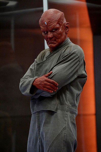 "Human For a Day" -- Kara and her friends must rely on their inner strength and courage when an earthquake strikes National City. Also, Alex\'s mistrust of Hank reaches a breaking point when the earthquake traps them in the DEO with Jemm (Charles Halford, pictured), a powerful alien escapee, on SUPERGIRL, Monday, Dec. 7 (8:00-9:00 PM, ET/PT) on the CBS Television Network. Photo: Darren Michaels/Warner Bros. Entertainment Inc. é 2015 WBEI. All rights reserved. "Human For a Day" -- Kara and her friends must rely on their inner strength and courage when an earthquake strikes National City. Also, Alex\'s mistrust of Hank reaches a breaking point when the earthquake traps them in the DEO with Jemm (Charles Halford, pictured), a powerful alien escapee, on SUPERGIRL, Monday, Dec. 7 (8:00-9:00 PM, ET/PT) on the CBS Television Network. Photo: Darren Michaels/Warner Bros. Entertainment Inc. é 2015 WBEI. All rights reserved.