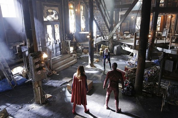 "Worlds Finest" -- Kara (Melissa Benoist, left) gains a new ally when the lightning-fast superhero The Flash (Grant Gustin, right) suddenly appears from an alternate universe and helps Kara battle Siobhan, aka Silver Banshee, and Livewire (Brit Morgan, center) in exchange for her help in finding a way to return him home, on SUPERGIRL, Monday, March 28 (8:00-9:00 PM, ET/PT) on the CBS Television Network.  Photo: Robert Voets/Warner Bros. Entertainment Inc. ÃÂ© 2016 WBEI. All rights reserved.