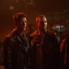 Supergirl -- "Elseworlds, Part 3" -- Image Number: SPG409a_0436r -- Pictured (L-R): Grant Gustin as Barry Allen/The Flash, Stephen Amell as Oliver Queen/Green Arrow and Mehcad Brooks as James Olsen/Guardian -- Photo: Sergei Bachlakov/The CW -- ÃÂ© 2018 The CW Network, LLC. All Rights Reserved.