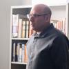 Supergirl -- "Crime and Punishment" -- Image Number: SPG418a_0190r.jpg -- Pictured: Willie Garson as Steve -- Photo: Bettina Strauss/The CW -- ÃÂ© 2019 The CW Network, LLC. All Rights Reserved.