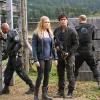 The 100 -- "Spacewalker" -- Image: HU208b_0107 -- Pictured (L-R): Eliza Taylor as Clarke and Bob Morley as Bellamy -- Photo: Diyah Pera/The CW -- ÃÂ© 2014 The CW Network, LLC. All Rights Reserved