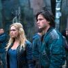 The 100 -- "Spacewalker" -- Image: HU208b_0285 -- Pictured (L-R): Eliza Taylor as Clarke and Thomas McDonell as Finn -- Photo: Diyah Pera/The CW -- ÃÂ© 2014 The CW Network, LLC. All Rights Reserved