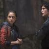 The 100 -- "Remember Me" -- Image: HU209B_0345 -- Pictured (L-R): Lindsey Morgan as Raven and Bob Morley as Bellamy -- Photo: Carole Segal /The CW -- ÃÂ© 2015 The CW Network, LLC. All Rights Reserved