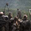 The 100 -- "Bodyguards of Lies" -- Image: HU214B_0477 -- Pictured: Grounders preparing for battle -- Photo: Cate Cameron/The CW -- ÃÂ© 2015 The CW Network, LLC. All Rights Reserved