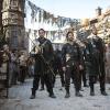 The 100 -- "Ye Who Enter Here" -- ImageÃÂ HU303b_0108 --ÃÂ Pictured (center): Henry Ian Cusick as Kane -- Credit: Cate Cameron/The CW -- ÃÂ© 2016 The CW Network, LLC. All Rights Reserved