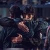 The 100 -- "Perverse Instantiation - Part One" -- Image: HU315b_0489 -- Pictured (L-R): Devon Bostick as Jasper, Bob Morley as Bellamy and Lindsey Morgan as Raven -- Photo: Dean Buscher/The CW -- ÃÂ© 2016 The CW Network, LLC. All Rights Reserved