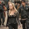 The 100 -- "Echoes" -- Image HU401a_0238 -- Pictured (L-R): Eliza Taylor as Clarke and Bob Morley as Bellamy -- Credit: Diyah Pera/The CW -- ÃÂ© 2016 The CW Network, LLC. All Rights Reserved