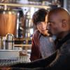 The 100 -- "We Will Rise" -- Image HU406b_0060 -- Pictured (L-R): Chris Larkin as Monty and Isaiah Washington as Jaha -- Credit: Robert Falconer/The CW -- ÃÂ© 2017 The CW Network, LLC. All Rights Reserved