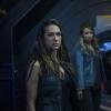 The 100 -- "Sleeping Giants" -- Image Number: HU503a_0046.jpg -- Pictured (L-R): Tasya Teles as Echo and Chelsea Reist as Harper -- Photo: Diyah Pera/The CW -- ÃÂ© 2018 The CW Network, LLC. All rights reserved.