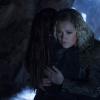 The 100 -- "Damocles - Part One" -- Image Number: HUN512B_0024.jpg -- Pictured (left to right): Lola Flanery as Madi and Eliza Taylor as Clarke -- Photo: Diyah Pera/The CW -- ÃÂ©2018 The CW Network. All Rights reserved.